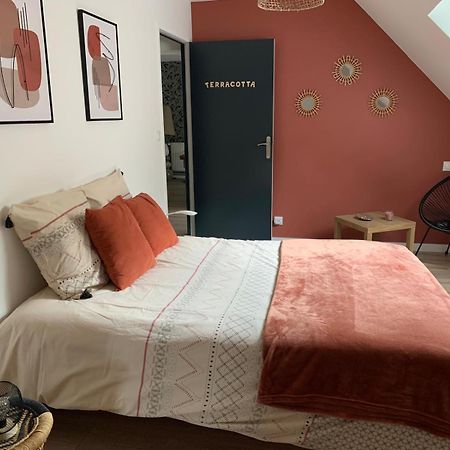 Les 3 Chambres De Christelle & Gilbert Margon  Exterior photo